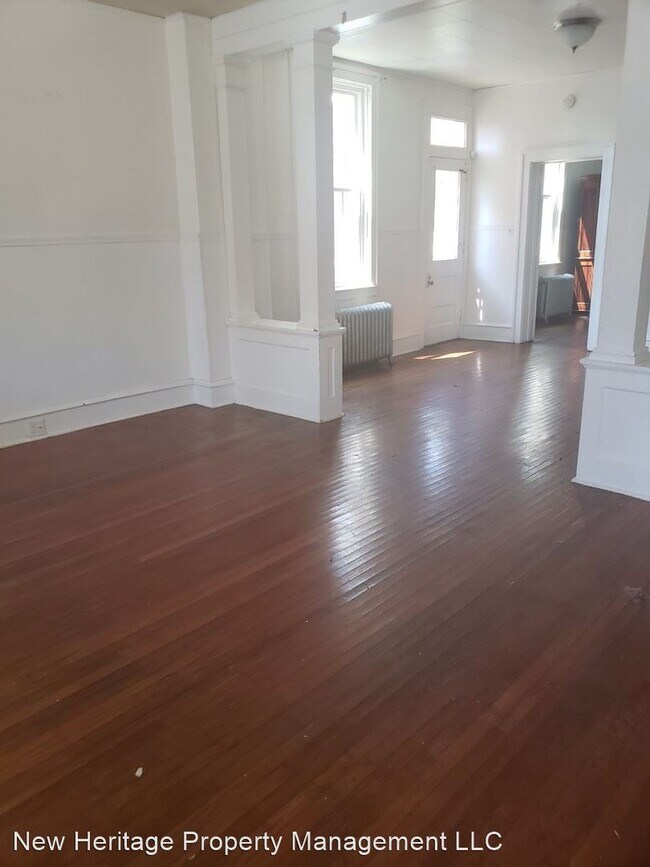 Foto del edificio - 227 E Chestnut St