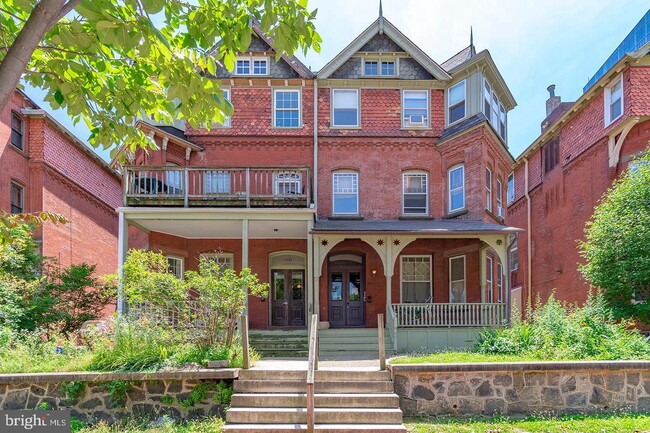 Building Photo - 3314 Arch St