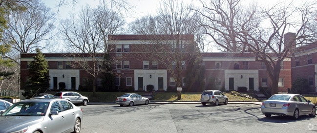 Brewster-Carver Apartments