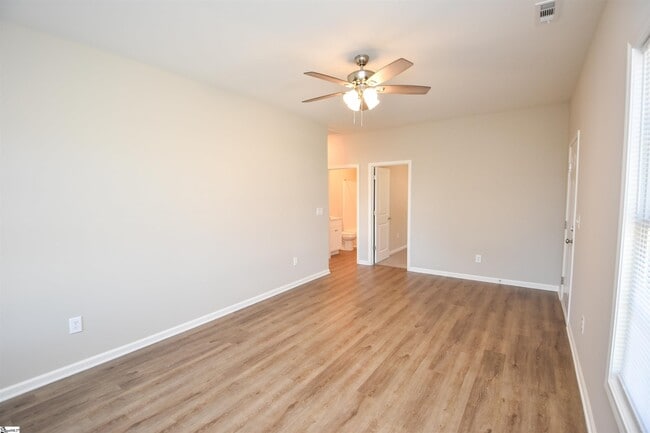 Building Photo - 105 Cunningham Rd