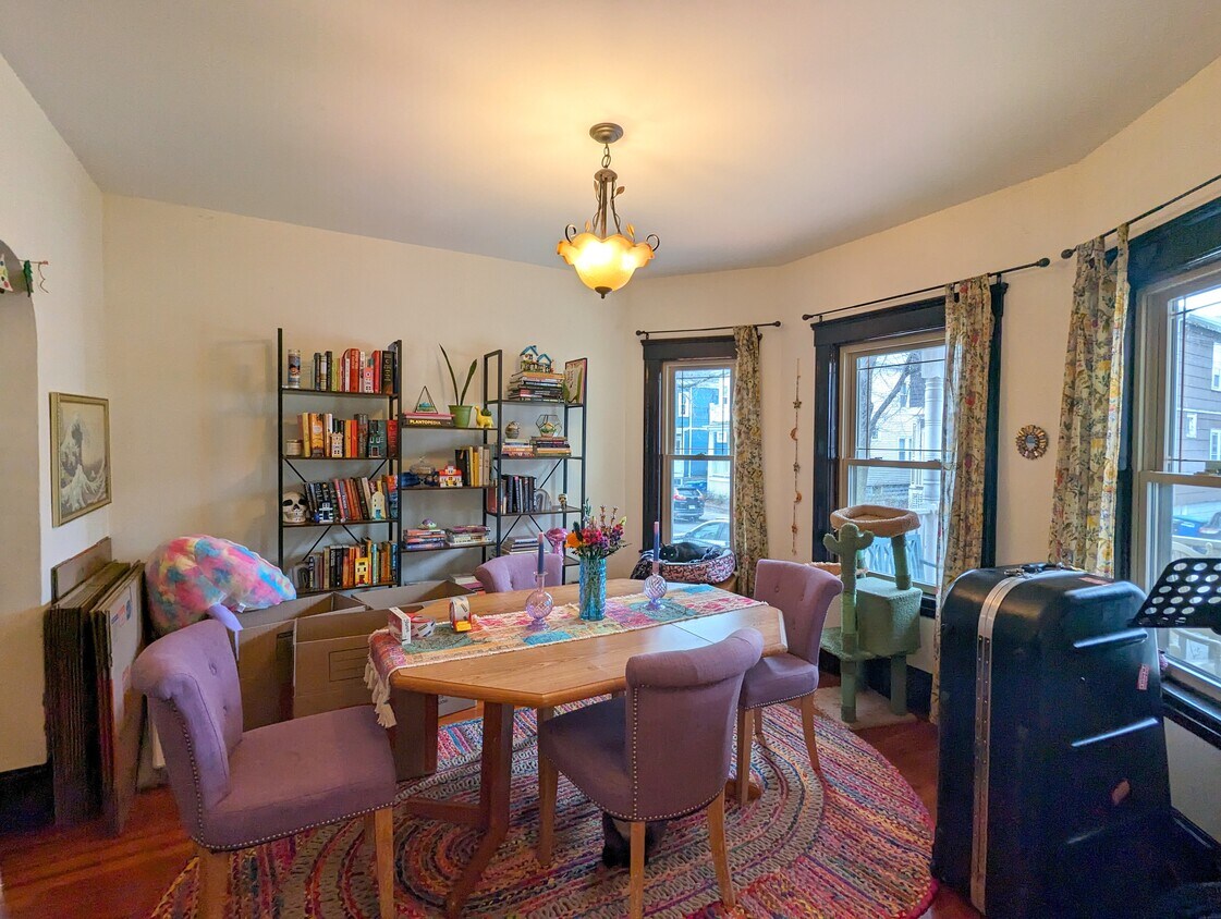 Foto principal - 69 Prichard Ave