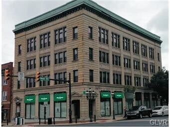 Foto del edificio - 2 W Broad St