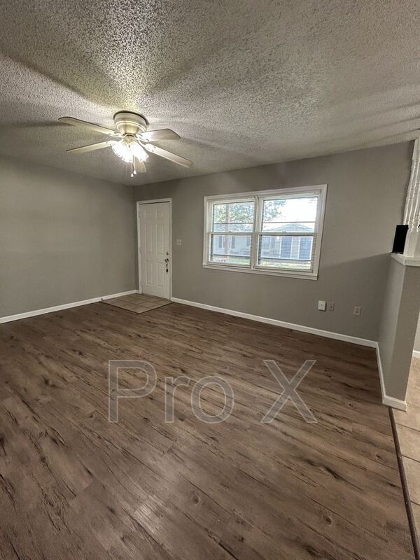 Foto del edificio - 909 E Quincy St