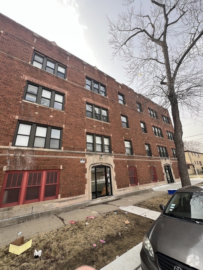 Building Photo - 1441 W 93rd St