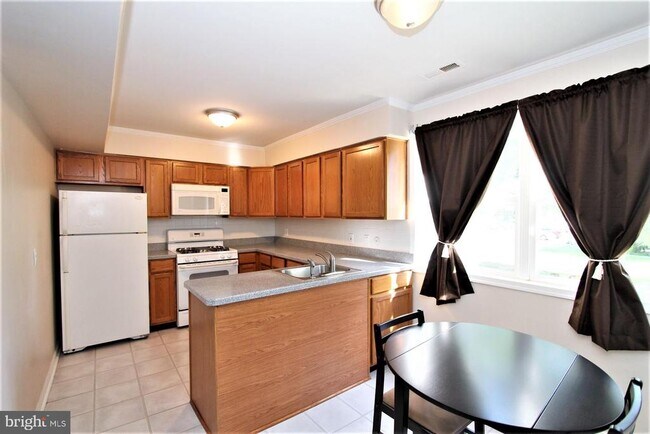 Foto del edificio - 38 Turtle Creek Dr