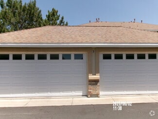 Building Photo - 1751 Pinewood Dr