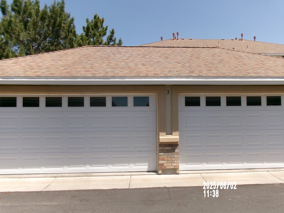 Primary Photo - 1751 Pinewood Dr