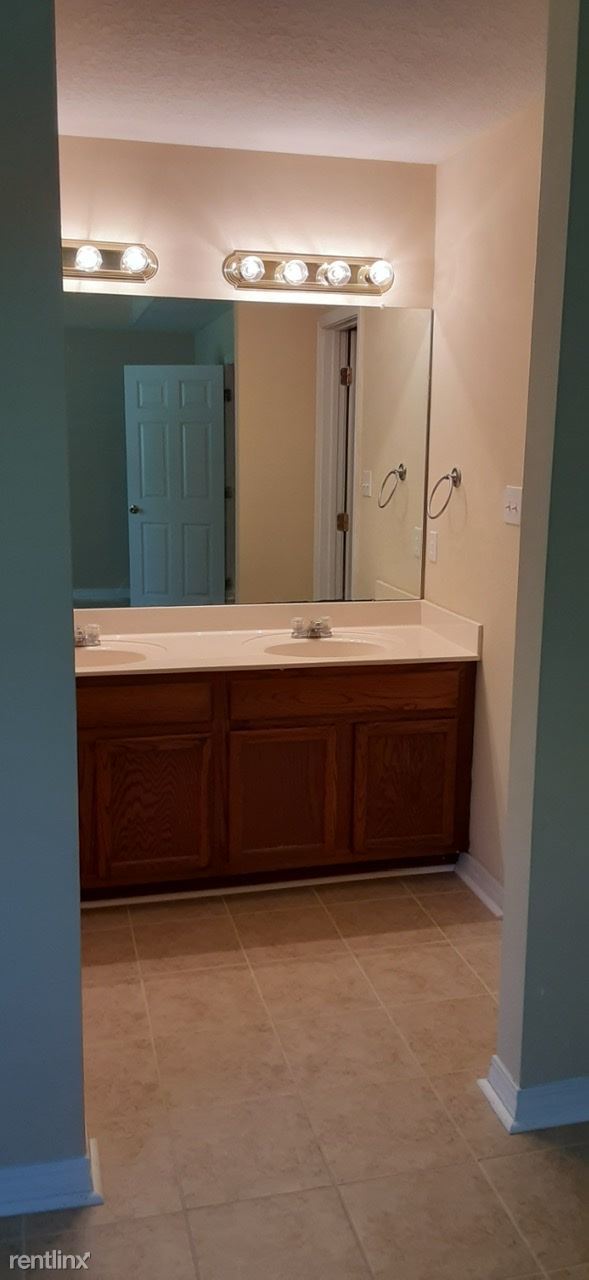 Foto del edificio - 3 br, 2 bath House - 10495 Sharp Blvd