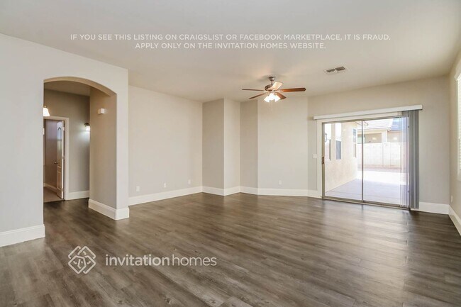 Foto del edificio - 3713 W Glass Ln