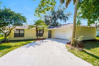 Building Photo - 6514 Flora Way