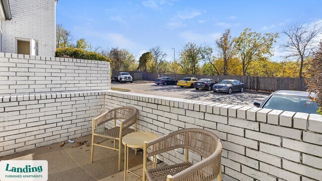 Foto del edificio - 5301 Overton Ridge Blvd