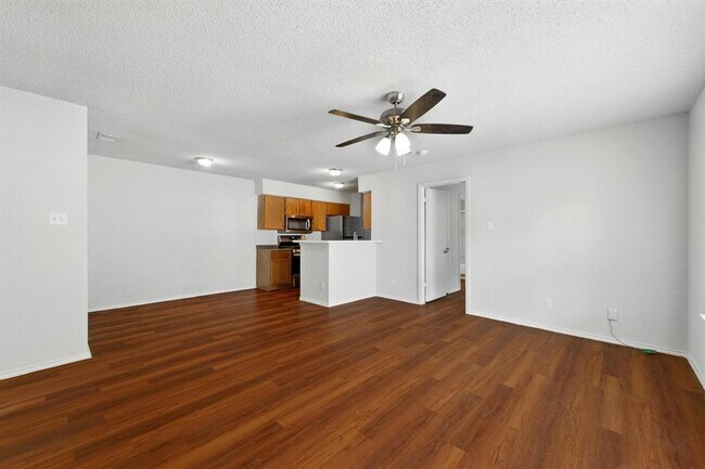 Building Photo - 5707 Spring Meadow Rd