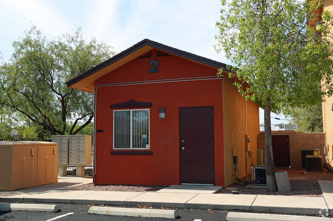 Building Photo - Stonewood Apartment Homes