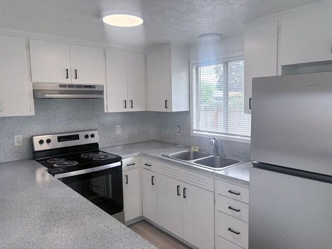 Photo - ZhH1600 A &amp; B Apartment
