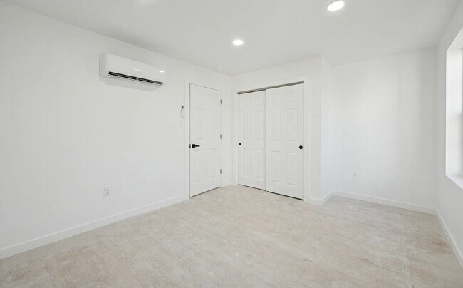 Photo - 5530 Boyer St Apartment