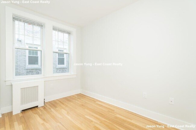 Foto del edificio - 288 Chestnut Hill Ave