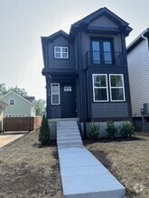 Building Photo - 1818 11th Ave N