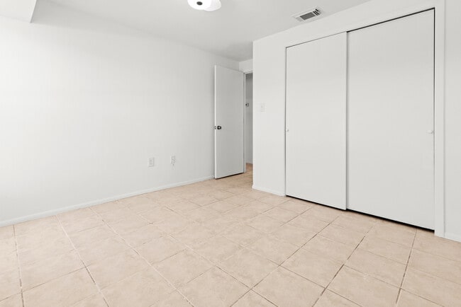 Building Photo - 1057 Tropical Ave NW