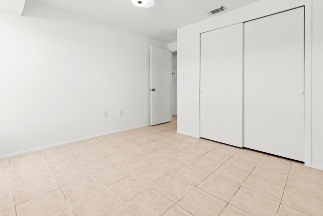 Foto del edificio - 1057 Tropical Ave NW