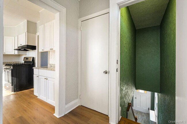 Building Photo - 135 Webster Ave