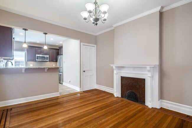 Foto del edificio - Three Bed Fairmount Townhome