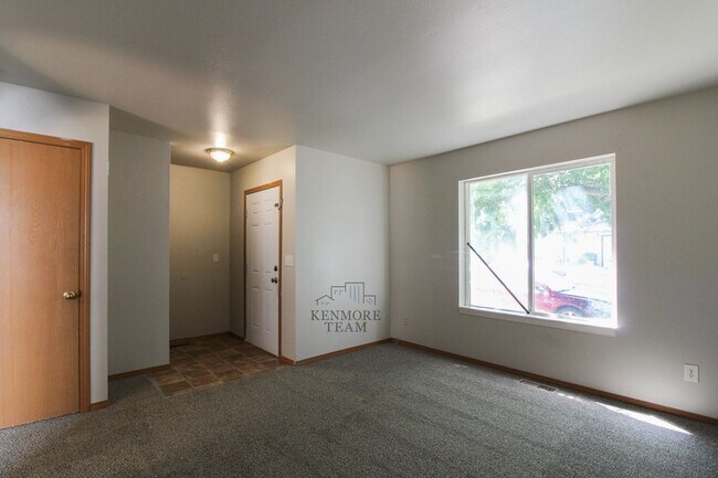 Foto del edificio - 825 S Elm St