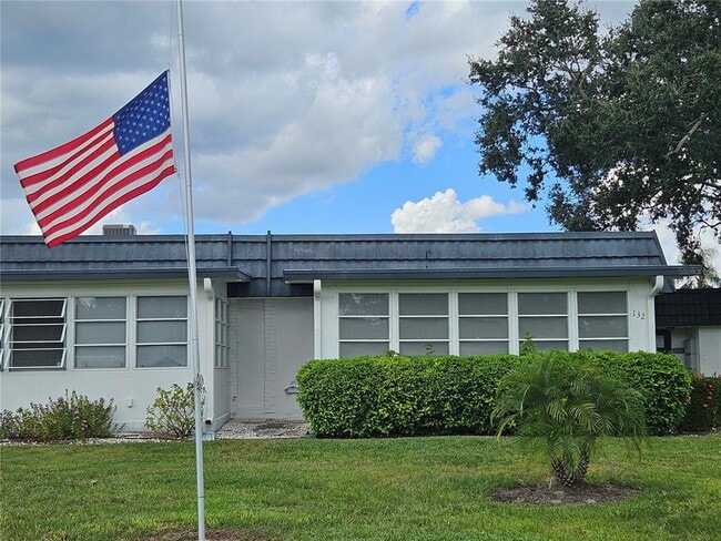 Building Photo - 301 Kings Blvd