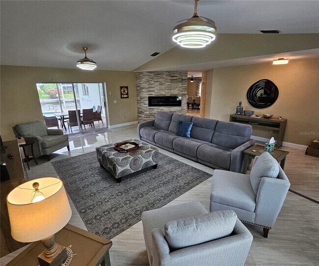 Foto del edificio - 136 SE 5th St