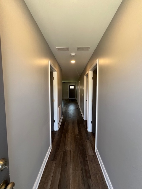 Foto del edificio - 400 Lambert Rd