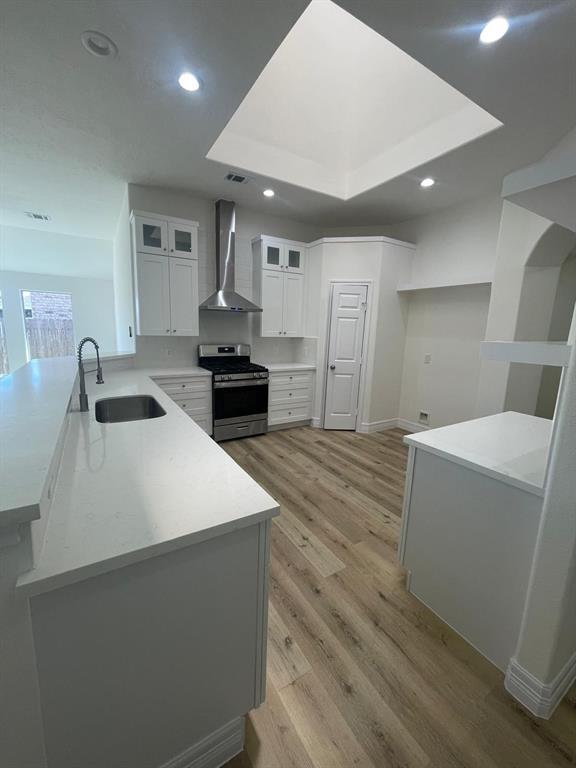Foto del edificio - 8807 Petersburg Ln