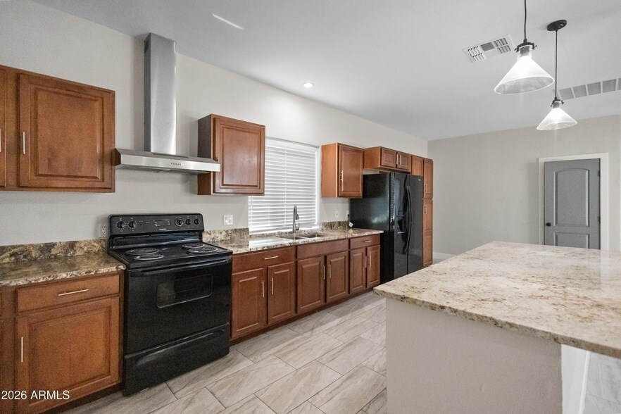 Photo - 7631 N 59th Lane Unit