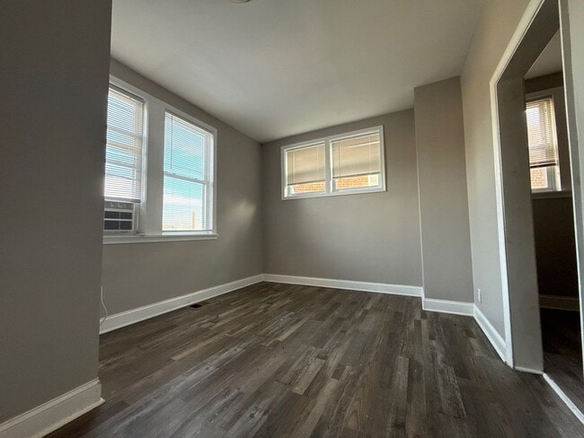 Building Photo - Beautiful Three - Bedroom Home In Baltimore