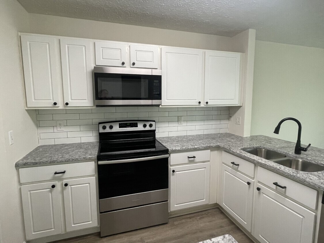 438 Flintlock Ct, Nashville, TN 37217 Townhome Rentals in Nashville