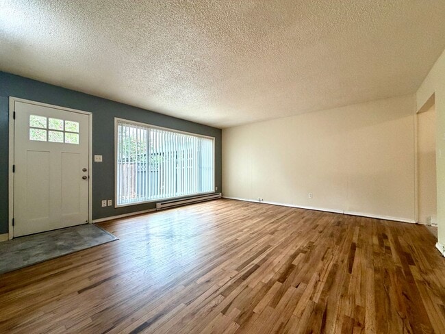 Photo - 4624 SE 29th Ave. Apartment