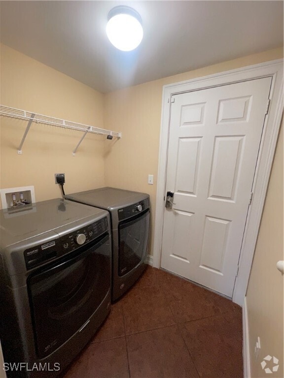 Building Photo - 2427 Ashbury Cir