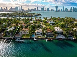 Building Photo - 617-625 E Dilido Dr