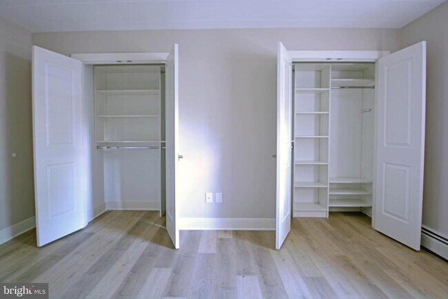 Building Photo - 100 Windermere Ave