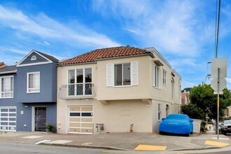 Building Photo - 2101 35th Ave