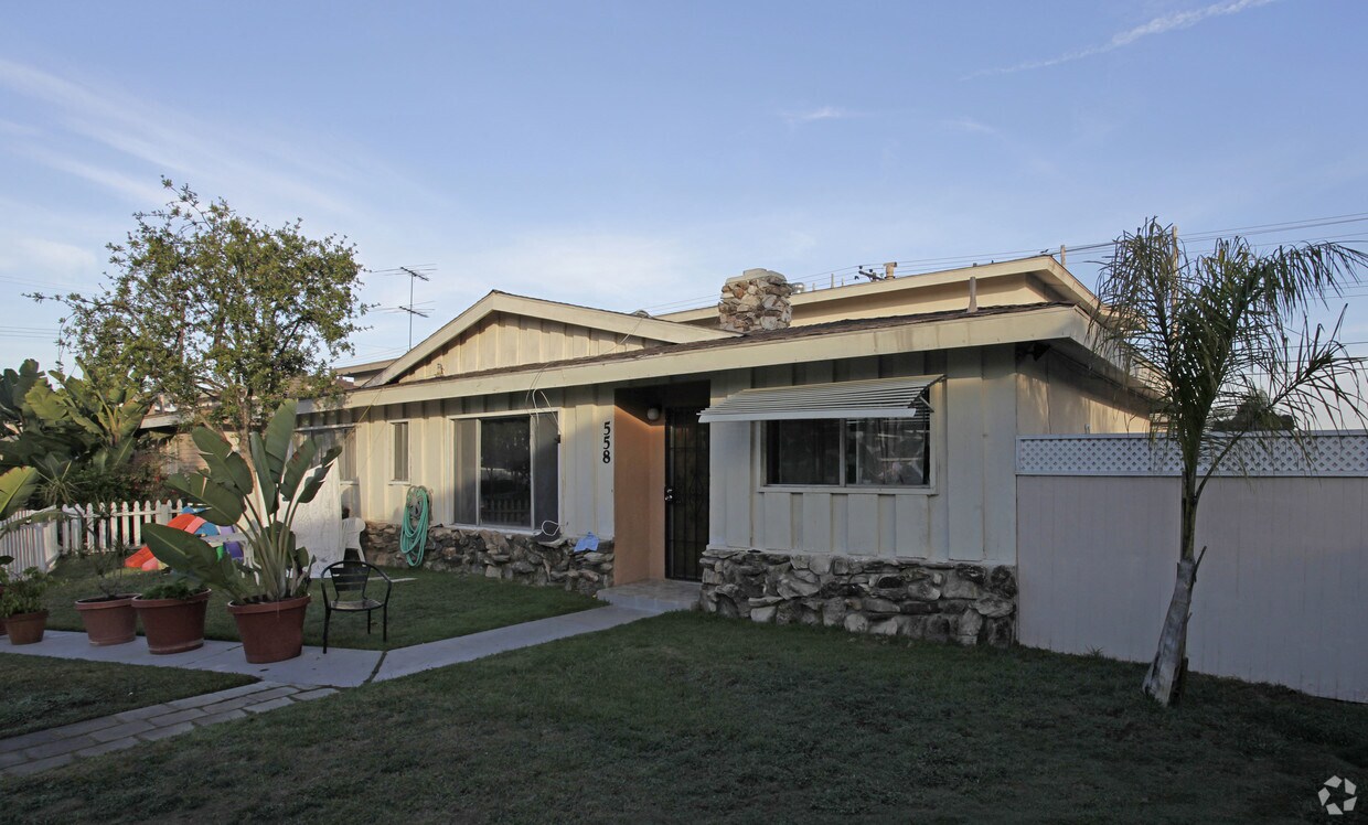 Building Photo - Joann Street Apartments