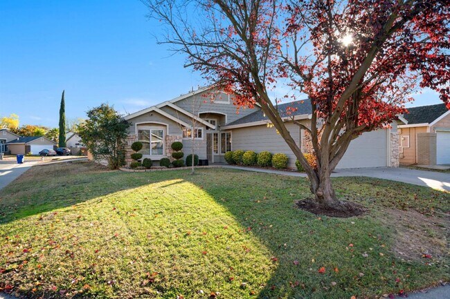 Building Photo - Move In Before 3/31 And Get $300 Off The 1...