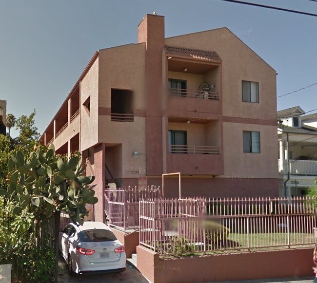 Foto del edificio - 2734 James M Wood Blvd