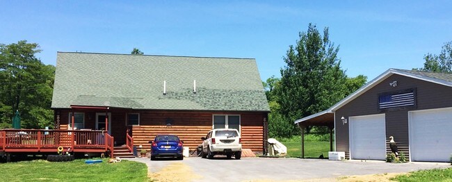 Building Photo - 723 County Hwy 10
