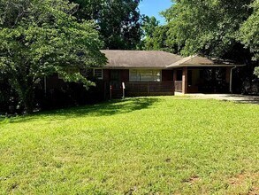 Building Photo - 2169 Starline Dr