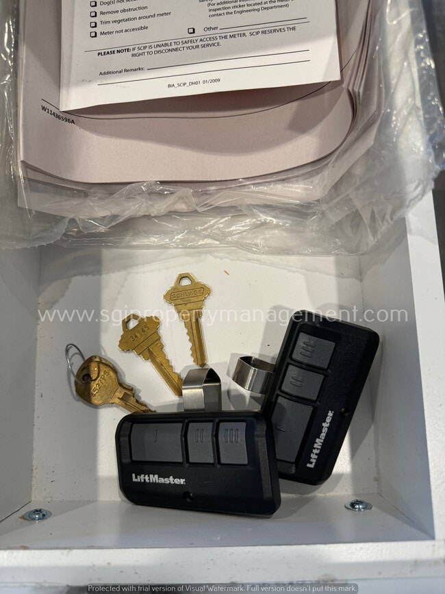 Building Photo - 2058 E Julian Dr