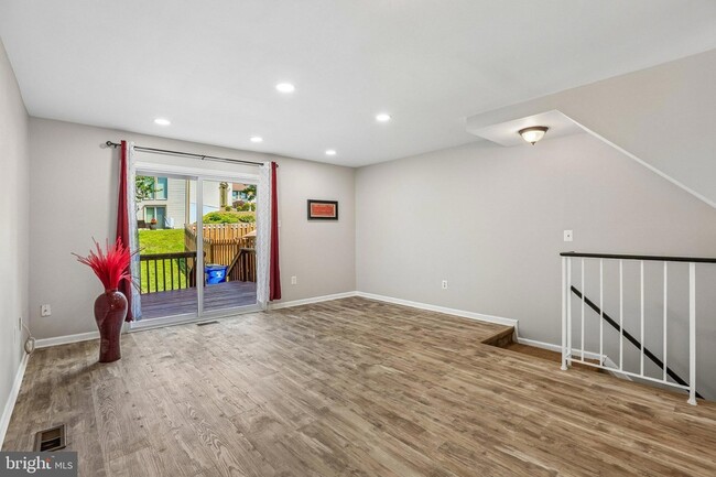Building Photo - 8134 Aspenwood Way