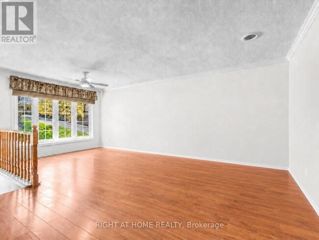Building Photo - 44 Westbourne Ave