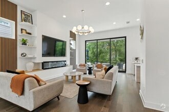 Building Photo - 5400 Agatha Cir