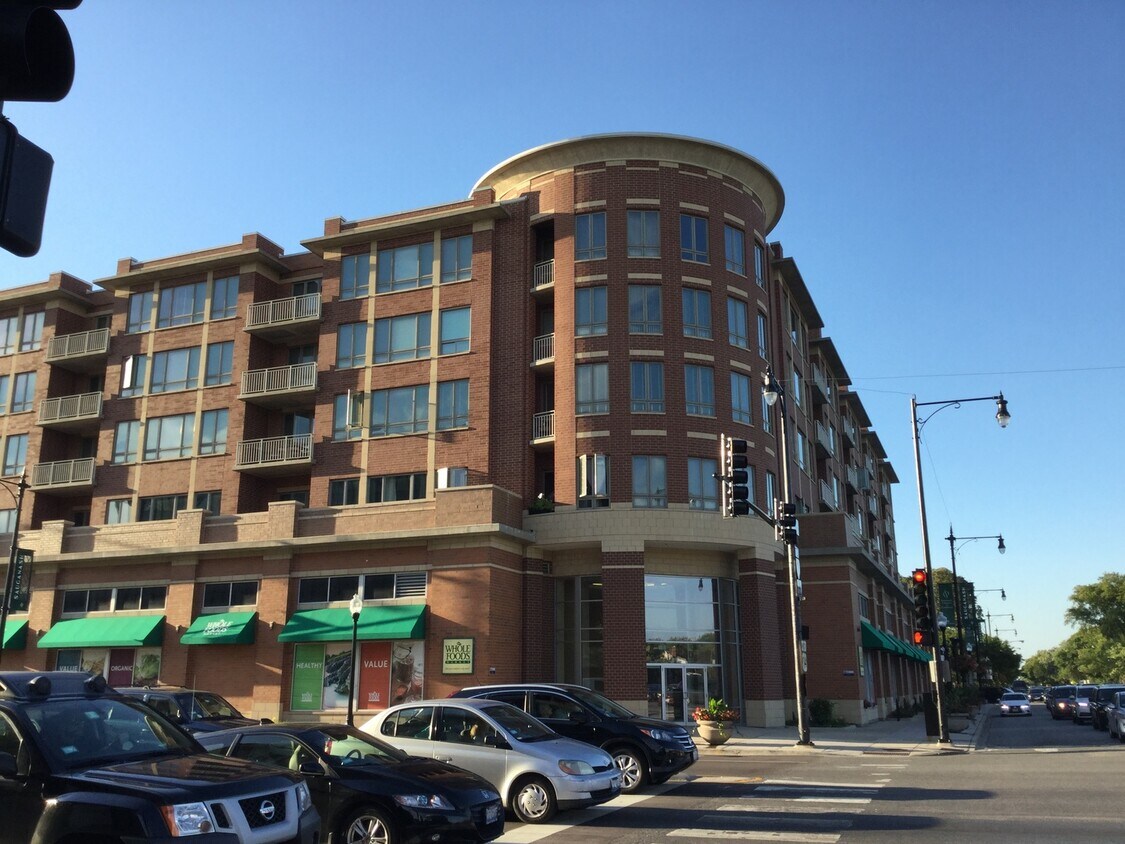 Primary Photo - 6000 N Cicero Ave