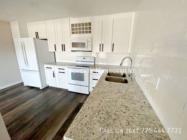 Building Photo - Remodeled 1 bed 1 bath condo near LV strip