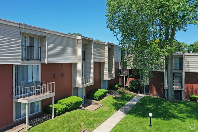 Foto del edificio - Covington Apartments